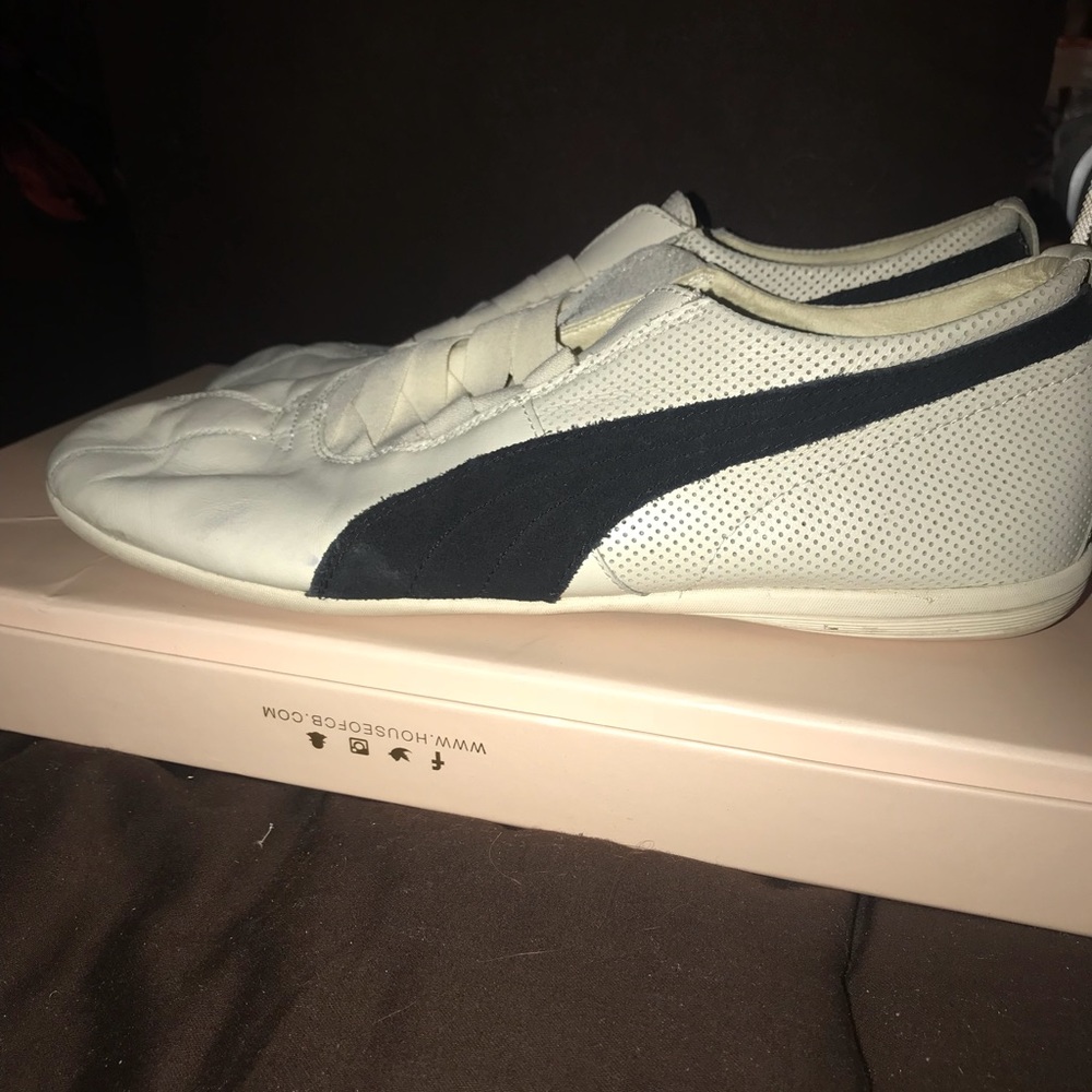 Puma no lace slip on